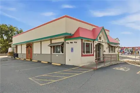 651 west main road middletown ri 02842